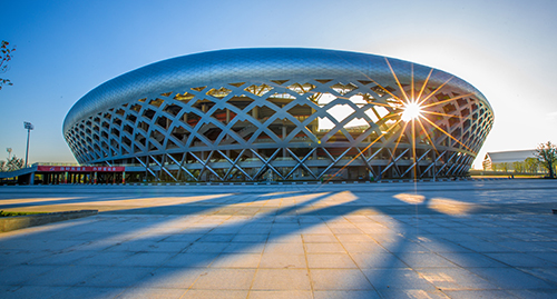 網(wǎng)架加工的建筑是一種很好的建筑形式,金屬比其它材料的韌性要好!